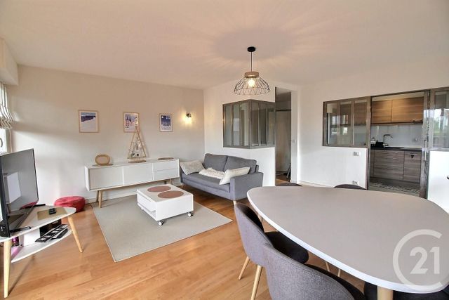 Appartement T3 à louer - 3 pièces - 77,79 m2 - Eysines - 33 - AQUITAINE