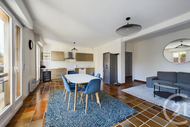 Appartement T3 à louer - 3 pièces - 79,27 m2 - Bordeaux - 33 - AQUITAINE